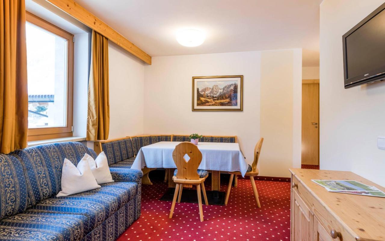 B&B Hotel Alpenrose Rooms & Apartments Valles Ngoại thất bức ảnh